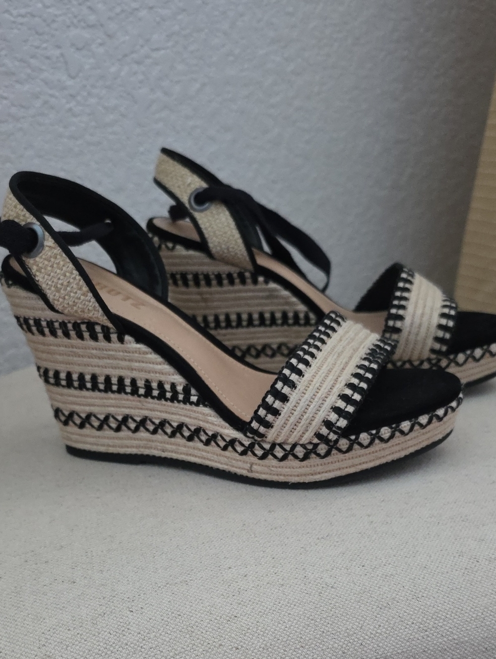 Schutz Woven Espadrille Wedge Sandals - Black & Natural 7 NWOT-read Note